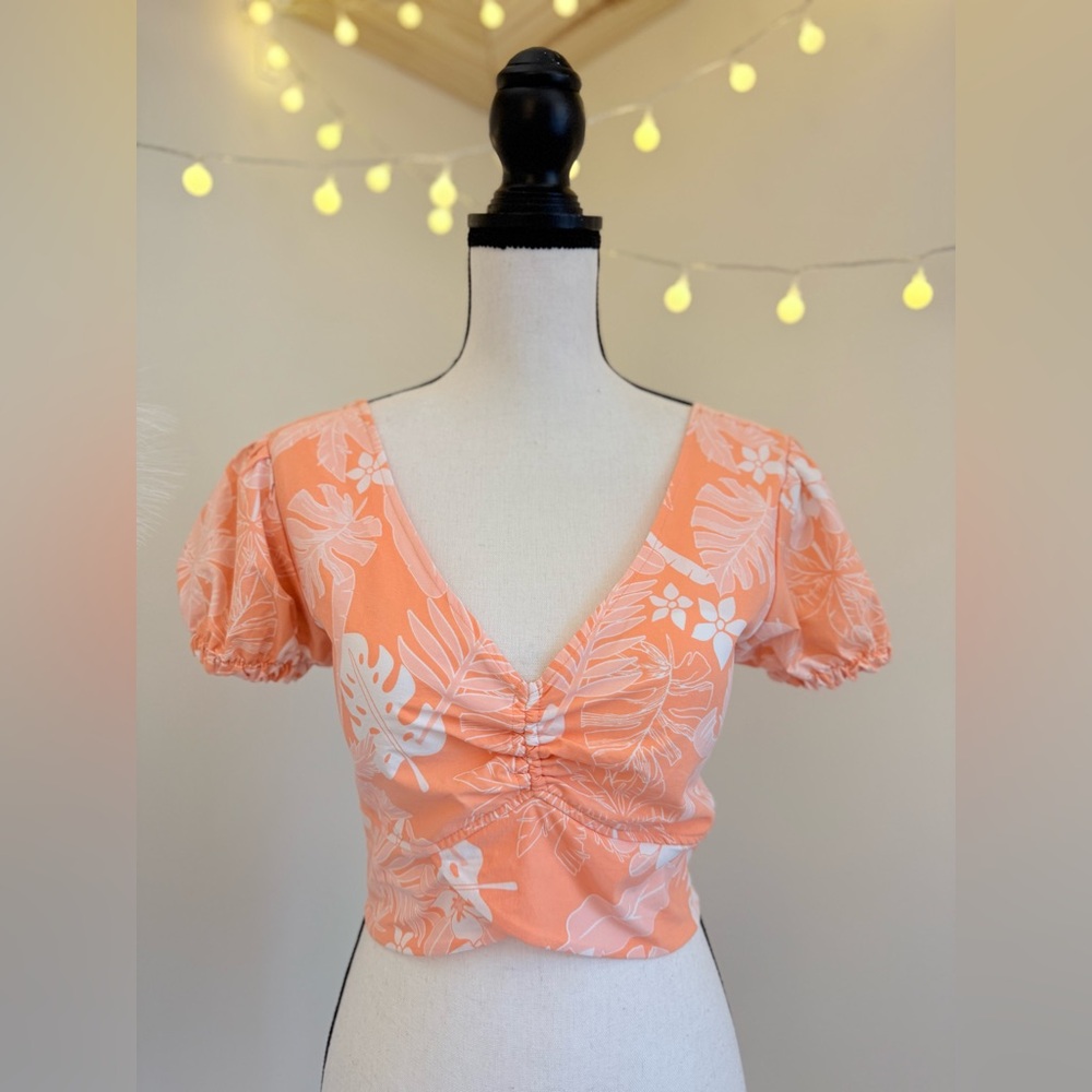 🌾 Orange Puff‎ Sleeve Crop Blouse with Ruched Details